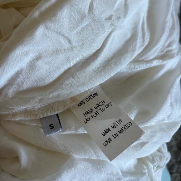 Jen’s Pirate Booty Free People white top with lace detail - small - Picture 4 of 4